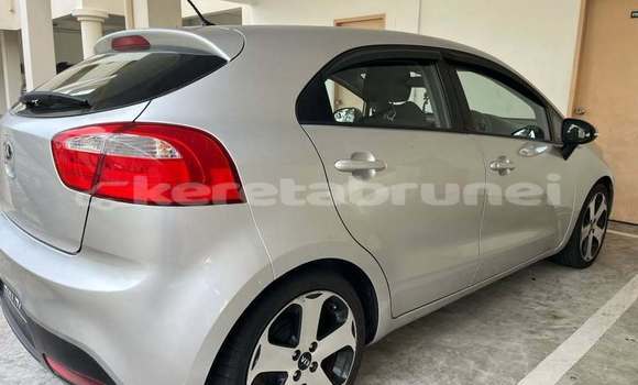 Buy Used Kia Rio Other Car in Bandar Seri Begawan in Brunei-Muara Buy Used Kia Rio Other Car in Bandar Seri Begawan in Brunei-Muara