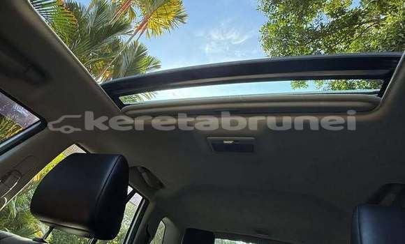 Buy Used Suzuki Grand Vitara White Car in Bandar Seri Begawan in Brunei-Muara Buy Used Suzuki Grand Vitara White Car in Bandar Seri Begawan in Brunei-Muara