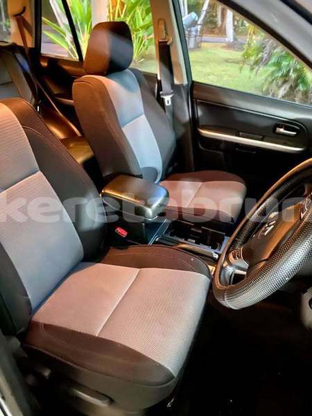 Big with watermark suzuki grand vitara brunei muara bandar seri begawan 8013