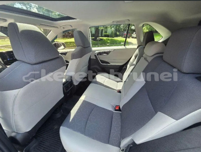 Big with watermark toyota rav4 temburong bangar 8019