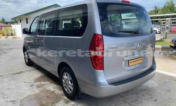 Buy Used Hyundai H1 Silver Car in Bandar Seri Begawan in Brunei-Muara Buy Used Hyundai H1 Silver Car in Bandar Seri Begawan in Brunei-Muara