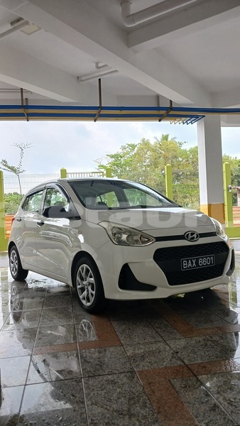 Big with watermark hyundai i10 belait kuala belait 8038