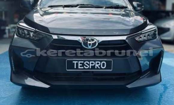 Buy Used Toyota Wish Black Car in Bandar Seri Begawan in Brunei-Muara