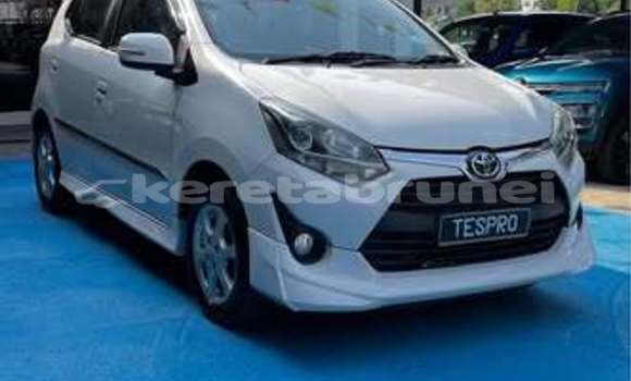 Buy Used Toyota WiLL White Car in Bandar Seri Begawan in Brunei-Muara Buy Used Toyota WiLL White Car in Bandar Seri Begawan in Brunei-Muara