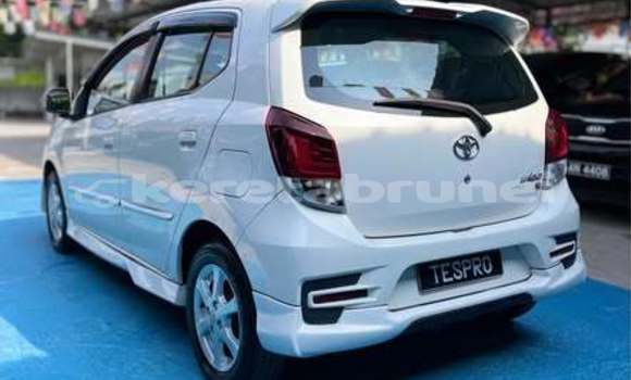 Buy Used Toyota WiLL White Car in Bandar Seri Begawan in Brunei-Muara Buy Used Toyota WiLL White Car in Bandar Seri Begawan in Brunei-Muara