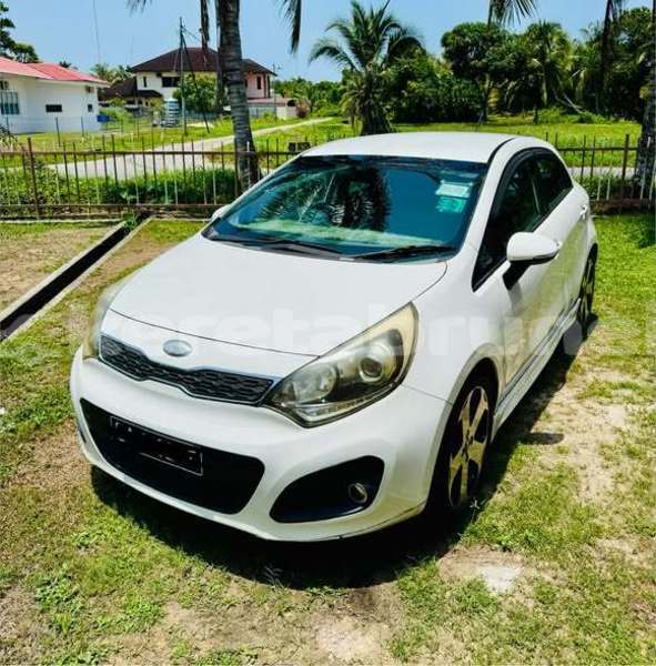 Big with watermark kia rio belait seria 8112