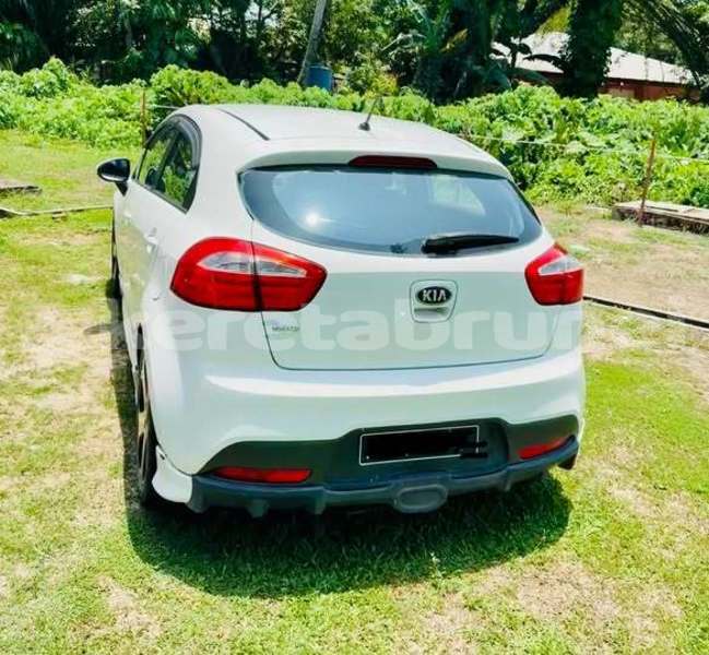 Big with watermark kia rio belait seria 8112