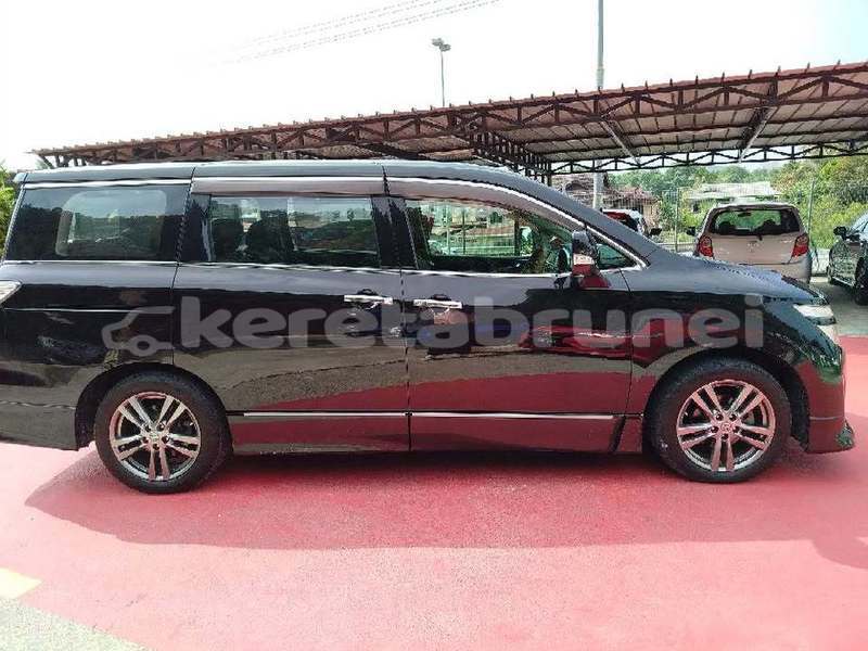 Big with watermark nissan elgrand brunei muara bandar seri begawan 8122