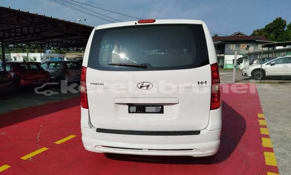 Buy Used Hyundai H1 Other Car in Bandar Seri Begawan in Brunei-Muara Buy Used Hyundai H1 Other Car in Bandar Seri Begawan in Brunei-Muara