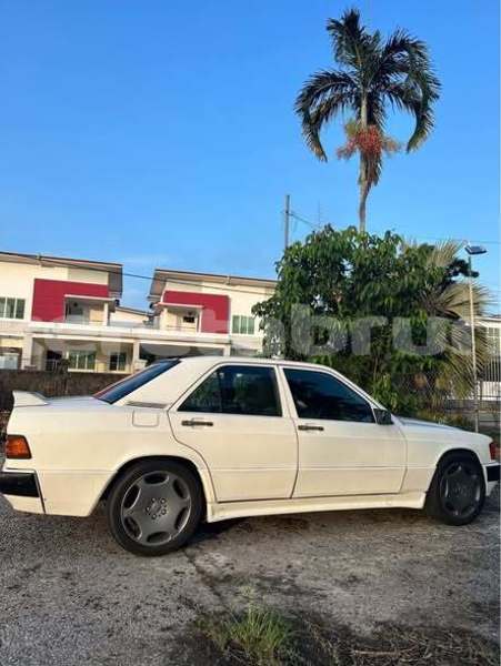 Big with watermark mercedes benz 190 brunei muara bandar seri begawan 8150