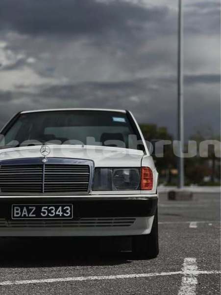 Big with watermark mercedes benz 190 brunei muara bandar seri begawan 8150
