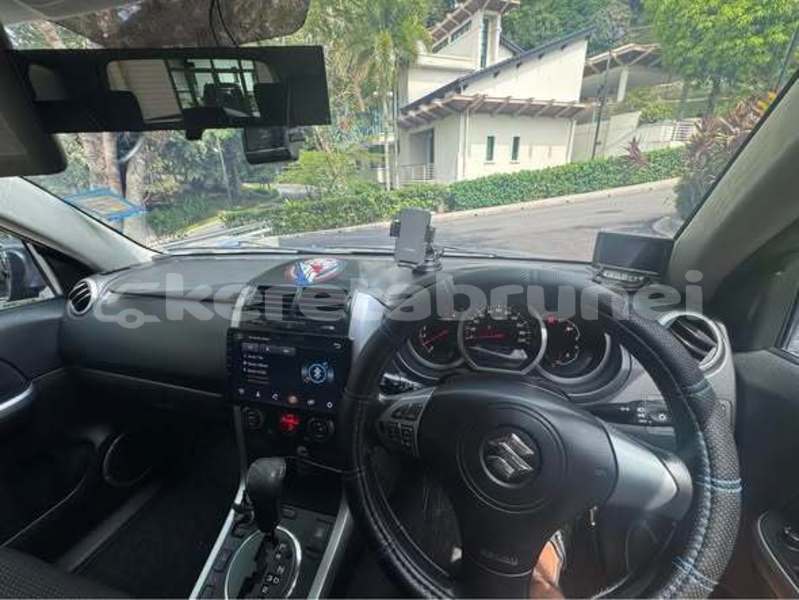 Big with watermark suzuki grand vitara brunei muara bandar seri begawan 8151