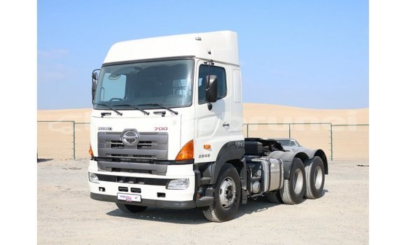 Buy Import Hino 300 Series White Truck in Import - Dubai in Belait