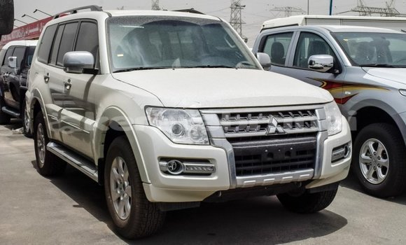 Buy Import Mitsubishi Pajero White Car in Import - Dubai in Belait Buy Import Mitsubishi Pajero White Car in Import - Dubai in Belait