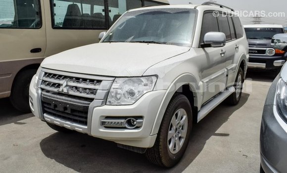 Buy Import Mitsubishi Pajero White Car in Import - Dubai in Belait Buy Import Mitsubishi Pajero White Car in Import - Dubai in Belait