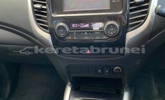 Buy Used Mitsubishi Pajero Silver Car in Bandar Seri Begawan in Brunei-Muara Buy Used Mitsubishi Pajero Silver Car in Bandar Seri Begawan in Brunei-Muara