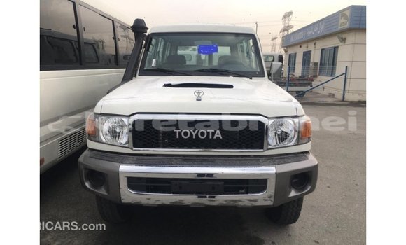 Buy Import Toyota Land Cruiser White Car in Import - Dubai in Belait Buy Import Toyota Land Cruiser White Car in Import - Dubai in Belait