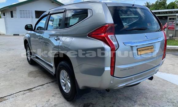 Buy Used Mitsubishi Pajero Silver Car in Bandar Seri Begawan in Brunei-Muara Buy Used Mitsubishi Pajero Silver Car in Bandar Seri Begawan in Brunei-Muara