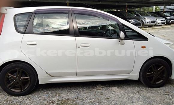 Buy Used Mitsubishi Colt White Car in Bandar Seri Begawan in Brunei-Muara