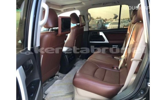 Buy Import Toyota Land Cruiser Black Car in Import - Dubai in Belait Buy Import Toyota Land Cruiser Black Car in Import - Dubai in Belait