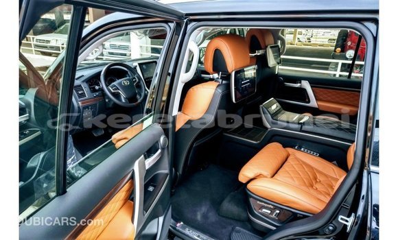 Buy Import Toyota Land Cruiser Black Car in Import - Dubai in Belait Buy Import Toyota Land Cruiser Black Car in Import - Dubai in Belait