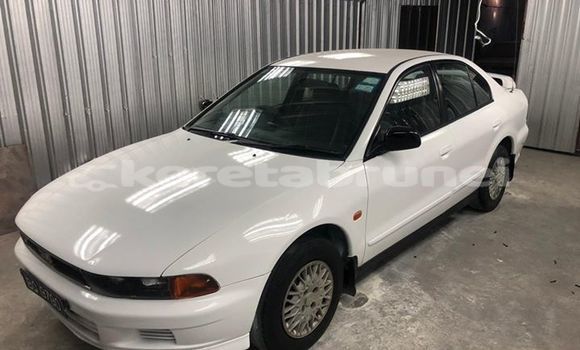 Buy Used Mitsubishi Galant White Car in Bandar Seri Begawan in Brunei-Muara