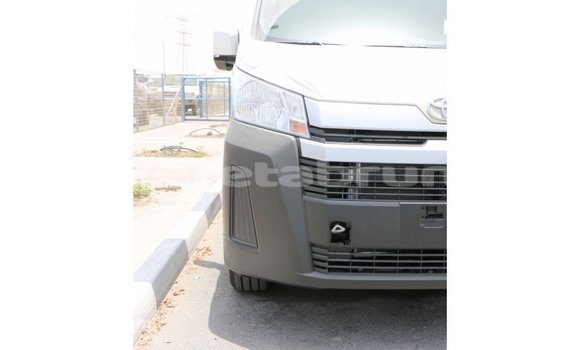 Buy Import Toyota Hiace White Car in Import - Dubai in Belait Buy Import Toyota Hiace White Car in Import - Dubai in Belait