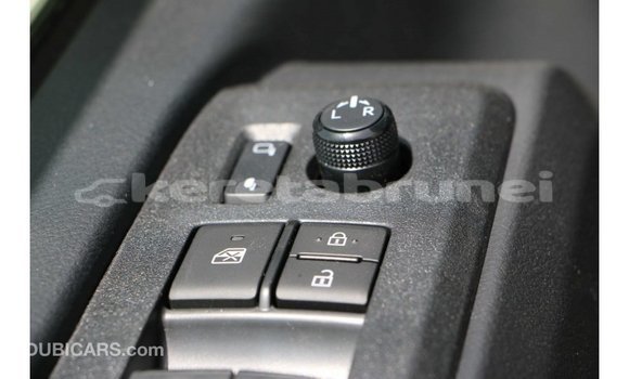 Buy Import Toyota Hiace White Car in Import - Dubai in Belait Buy Import Toyota Hiace White Car in Import - Dubai in Belait