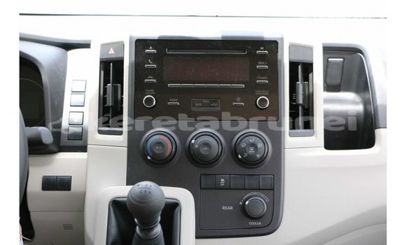 Buy Import Toyota Hiace White Car in Import - Dubai in Belait Buy Import Toyota Hiace White Car in Import - Dubai in Belait