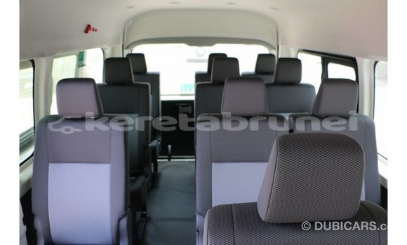 Buy Import Toyota Hiace White Car in Import - Dubai in Belait Buy Import Toyota Hiace White Car in Import - Dubai in Belait