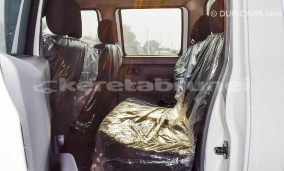 Buy Import Nissan NP 300 White Car in Import - Dubai in Belait Buy Import Nissan NP 300 White Car in Import - Dubai in Belait