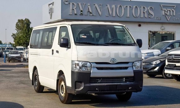 Buy Import Toyota Hiace White Car in Import - Dubai in Belait Buy Import Toyota Hiace White Car in Import - Dubai in Belait