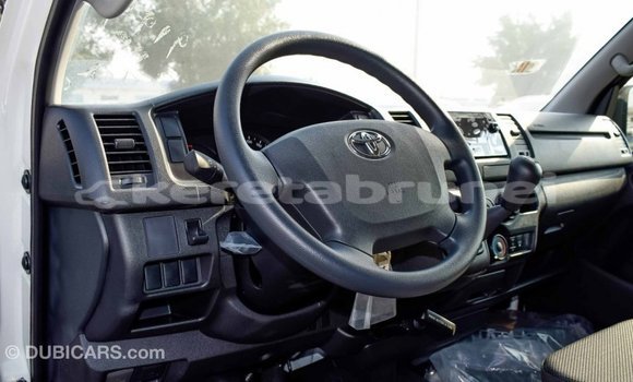 Buy Import Toyota Hiace White Car in Import - Dubai in Belait Buy Import Toyota Hiace White Car in Import - Dubai in Belait