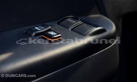 Buy Import Toyota Hiace White Car in Import - Dubai in Belait Buy Import Toyota Hiace White Car in Import - Dubai in Belait