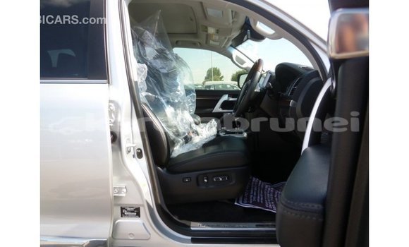 Buy Import Toyota Land Cruiser Other Car in Import - Dubai in Belait Buy Import Toyota Land Cruiser Other Car in Import - Dubai in Belait