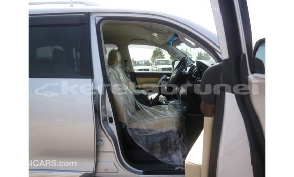 Buy Import Toyota Land Cruiser Other Car in Import - Dubai in Belait Buy Import Toyota Land Cruiser Other Car in Import - Dubai in Belait