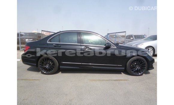 Buy Import Mercedes-Benz 190 Black Car in Import - Dubai in Belait Buy Import Mercedes-Benz 190 Black Car in Import - Dubai in Belait