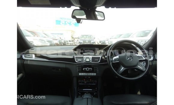 Buy Import Mercedes-Benz 200 Blue Car in Import - Dubai in Belait Buy Import Mercedes-Benz 200 Blue Car in Import - Dubai in Belait