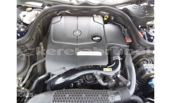 Buy Import Mercedes-Benz 200 Blue Car in Import - Dubai in Belait Buy Import Mercedes-Benz 200 Blue Car in Import - Dubai in Belait