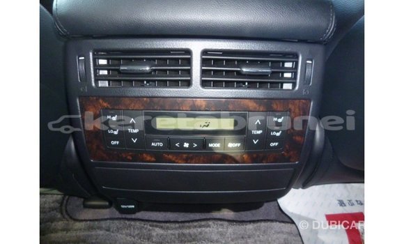 Buy Import Toyota Land Cruiser White Car in Import - Dubai in Belait Buy Import Toyota Land Cruiser White Car in Import - Dubai in Belait