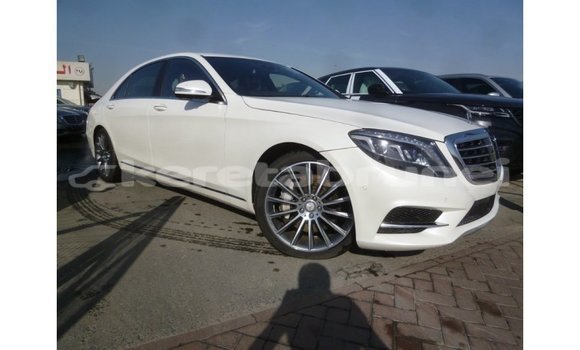 Buy Import Mercedes-Benz 190 White Car in Import - Dubai in Belait Buy Import Mercedes-Benz 190 White Car in Import - Dubai in Belait