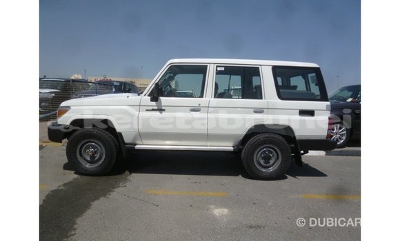 Buy Import Toyota Land Cruiser White Car in Import - Dubai in Belait Buy Import Toyota Land Cruiser White Car in Import - Dubai in Belait