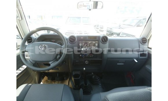 Buy Import Toyota Land Cruiser White Car in Import - Dubai in Belait Buy Import Toyota Land Cruiser White Car in Import - Dubai in Belait