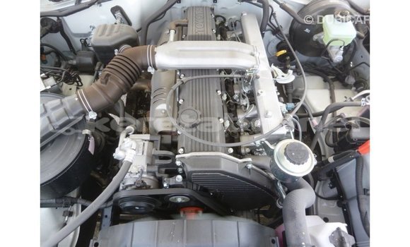 Buy Import Toyota Land Cruiser White Car in Import - Dubai in Belait Buy Import Toyota Land Cruiser White Car in Import - Dubai in Belait