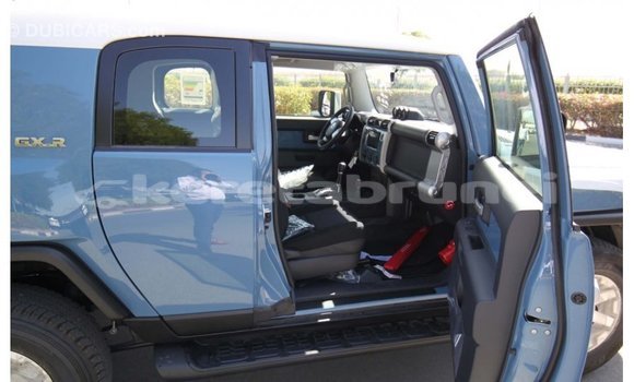 Buy Import Toyota FJ Cruiser Blue Car in Import - Dubai in Belait Buy Import Toyota FJ Cruiser Blue Car in Import - Dubai in Belait