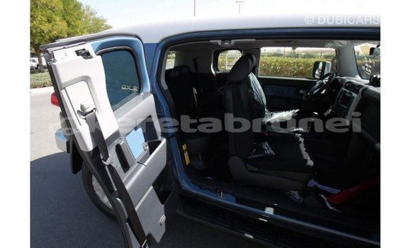 Buy Import Toyota FJ Cruiser Blue Car in Import - Dubai in Belait Buy Import Toyota FJ Cruiser Blue Car in Import - Dubai in Belait