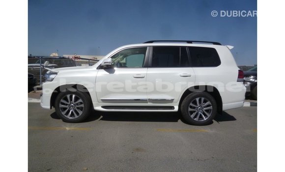 Buy Import Toyota Land Cruiser White Car in Import - Dubai in Belait Buy Import Toyota Land Cruiser White Car in Import - Dubai in Belait