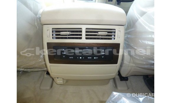 Buy Import Toyota Land Cruiser White Car in Import - Dubai in Belait Buy Import Toyota Land Cruiser White Car in Import - Dubai in Belait