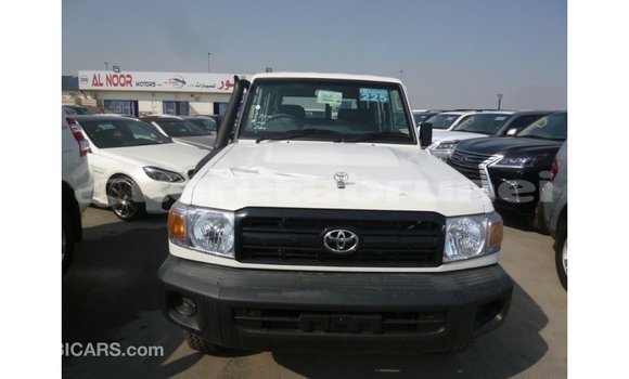 Buy Import Toyota Land Cruiser White Car in Import - Dubai in Belait Buy Import Toyota Land Cruiser White Car in Import - Dubai in Belait