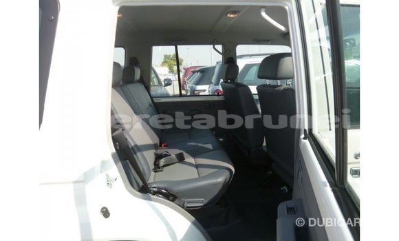 Buy Import Toyota Land Cruiser White Car in Import - Dubai in Belait Buy Import Toyota Land Cruiser White Car in Import - Dubai in Belait
